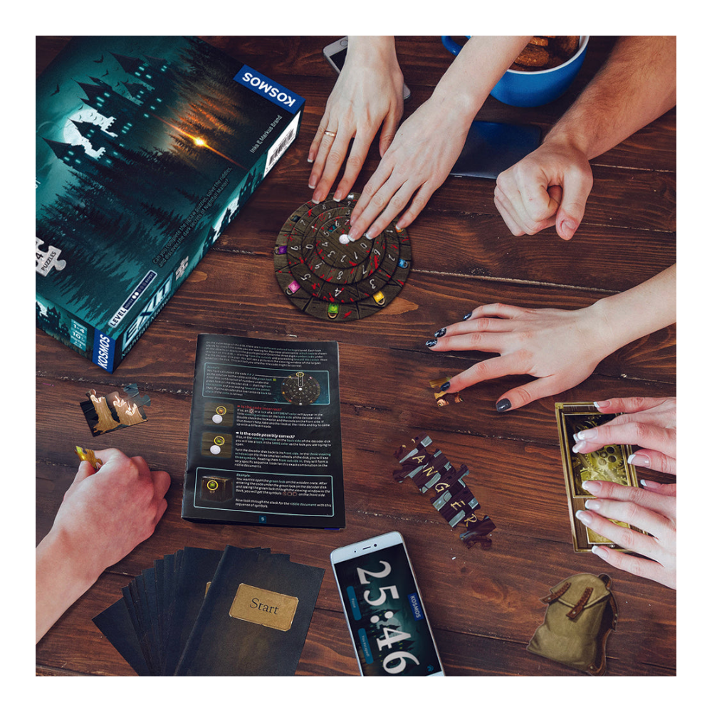 THAMES & KOSMOS Exit The Game Nightfall Manor